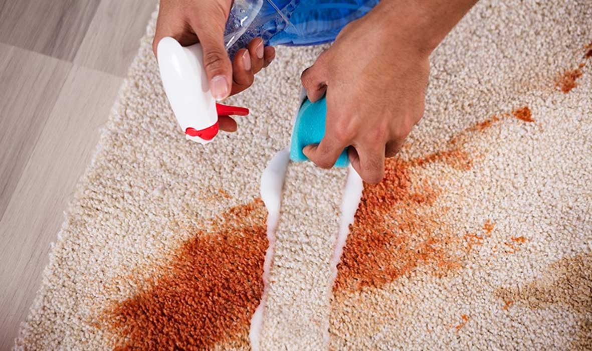 بهترین شیوه‌ها برای پاک کردن لکه چربی از روی فرش - الو قالیشویی