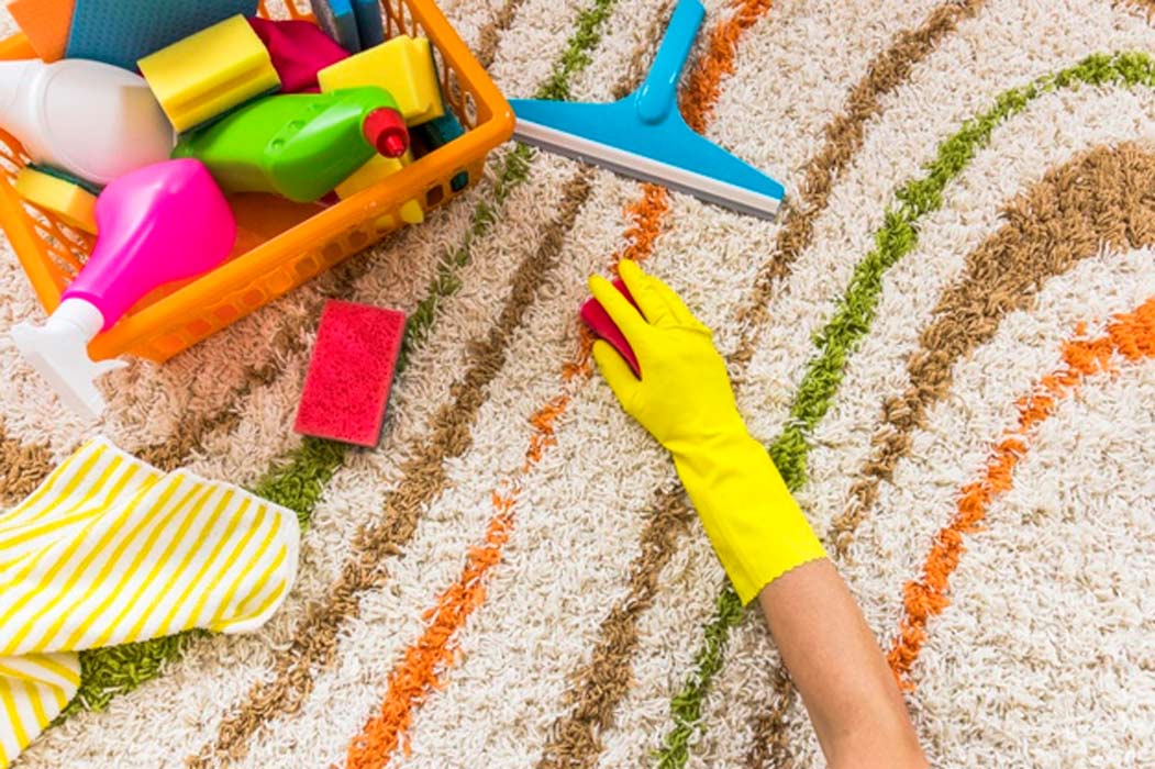 با انواع مواد شوینده فرش بیشتر آشنا شوید - الو قالیشویی 