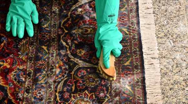 مهم ترین نکات شسشوی فرش دستبافت